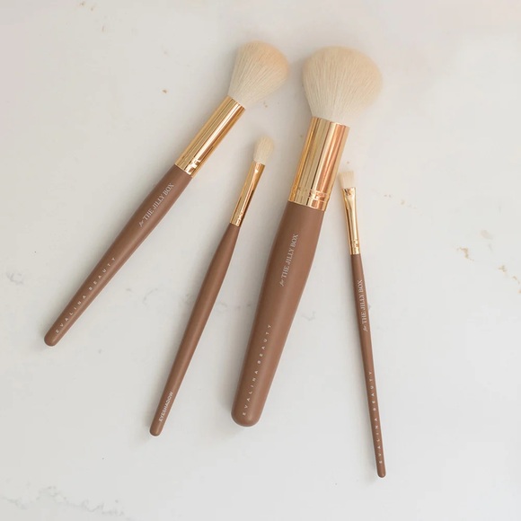 Jilly box Fall 2024 x Evalina Beauty Makeup Brushes - Picture 7 of 7